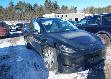 2023 Tesla Model Y from USA, damaged, VIN 7SAYGDEE2PA186128